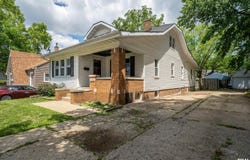 1025 E MAYWOOD Avenue, Peoria, IL 61603