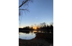 664 Woodward Avenue, Robertsville, MO 63072