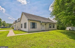 9 ADAMS STREET, LOGAN TWP, NJ 08085