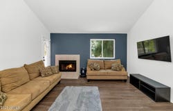 1075 E CHANDLER Boulevard, Chandler, AZ 85225