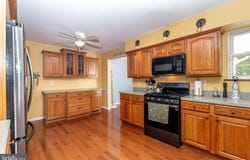 5 PRINCE CHARLES COURT, MARLTON, NJ 08053