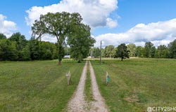 9905 52nd Ave, Allendale, MI 49401