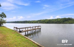 6043 Henderson Rd, Lowndesboro, AL 36752
