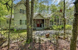 105 Cumberland Road, Pocono Pines, PA 18350