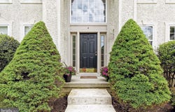 4 WOOD LAKE COURT, GLASSBORO, NJ 08028