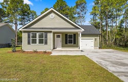 587 Greenmoss Road, Southport, NC 28461