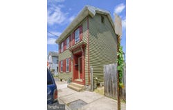 24 W LOCUST STREET, MECHANICSBURG, PA 17055