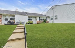 13 Ohio Court, Matawan, NJ 07747