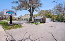 1125 W Hackley Avenue, Muskegon, MI 49441