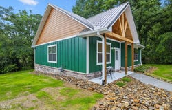 1010 Pinyon Circle, Pigeon Forge, TN 37863