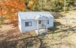 2222 S RUNWAY Court, Monticello, IN 47960