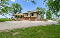 11203 County Rd. 375, St Joseph, MO 64505