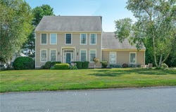 167 Meadow Lane, Middletown, RI 02842