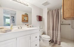 313 Lake Circle, North Palm Beach, FL 33408