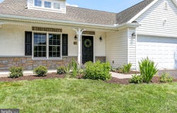 758 HEATHER RIDGE, MANHEIM, PA 17545