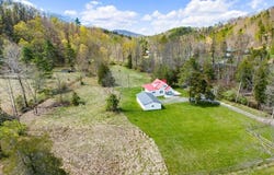 2827 Max Creek Road, Hiwassee, VA 24347