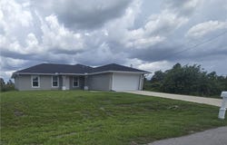 6014 Laura Avenue N, Lehigh Acres, FL 33971
