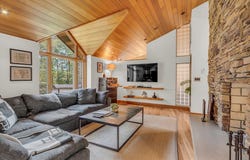 7 Goldenrod Lane, Lynnfield, MA 01940