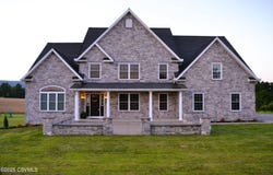 68 YEARLING Lane, New Columbia, PA 17856
