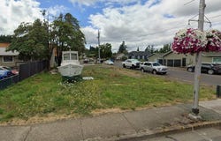 E Main St, CottageGrove, OR 97424