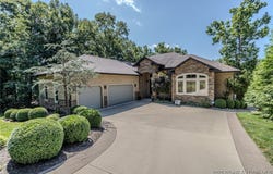 720 Via Del Lago Drive, Sunrise Beach, MO 65079