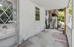 26 Sanatorium Rd, Glen Gardner Boro, NJ 08826-3504