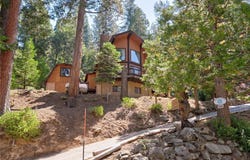 7226 Yosemite Park Way, Yosemite, CA 95389