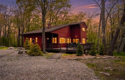 8 Division Road, Wurtsboro, NY 12790