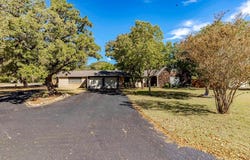131 Elm Way, Kerrville, TX 78028