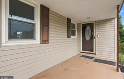 40 2ND Street, WINDSOR, PA 17366