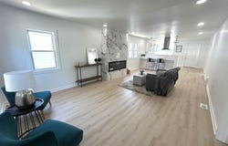 3041 N 52nd St, Milwaukee, WI 53210