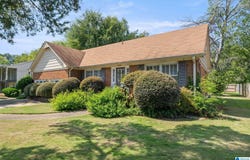 300 LEACH DRIVE, BIRMINGHAM, AL 35213