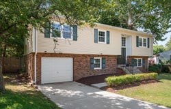855 PARK AVE, HERNDON, VA 20170