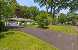 42 Brockley Drive, Bethlehem, NY 12054