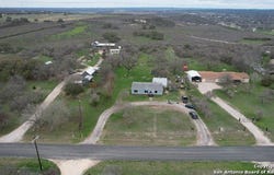209 COUNTY ROAD 5720, Castroville, TX 78009-2126