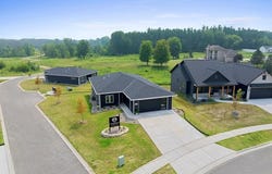 4001 ANTWERP Avenue, HOWARD, WI 54313-7518
