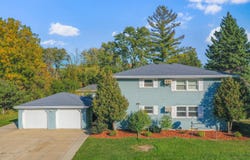 130 W CUSTER Avenue, OSHKOSH, WI 54901-2937