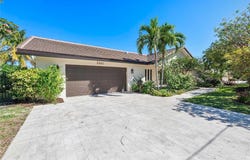 3560 NE 30th Ave, Lighthouse Point, FL 33064