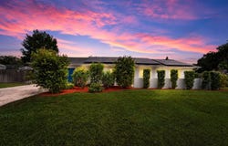 1120 LAKEMONT Drive, VALRICO, FL 33594