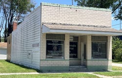 320 W BROADWAY Avenue, Centralia, IL 62801