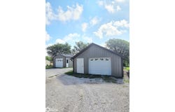1101 NW Church Street, Leon, IA 50144