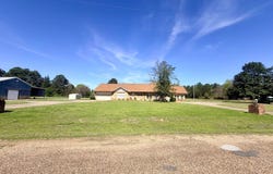 1249 9th St, ASHDOWN, AR 71822
