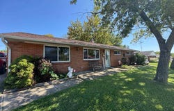 7038 Bascombe Drive, Huber Heights, OH 45424