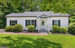 265 3rd Avenue, Winder, GA 30680