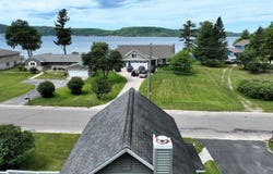 1483 Washington, Munising, MI 49862