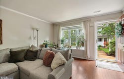 807 TRESCOTT PLACE, MOUNT LAUREL, NJ 08054