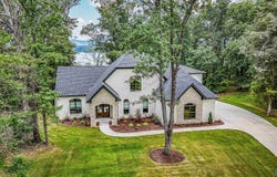 436 Monte Sano Drive, Scottsboro, AL 35769