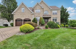 13 Allison Way, Franklin Twsp, NJ 08540