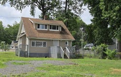 261 State Route 36, Hazlet, NJ 07730