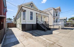 2735 E 11Th St, Oakland, CA 94601